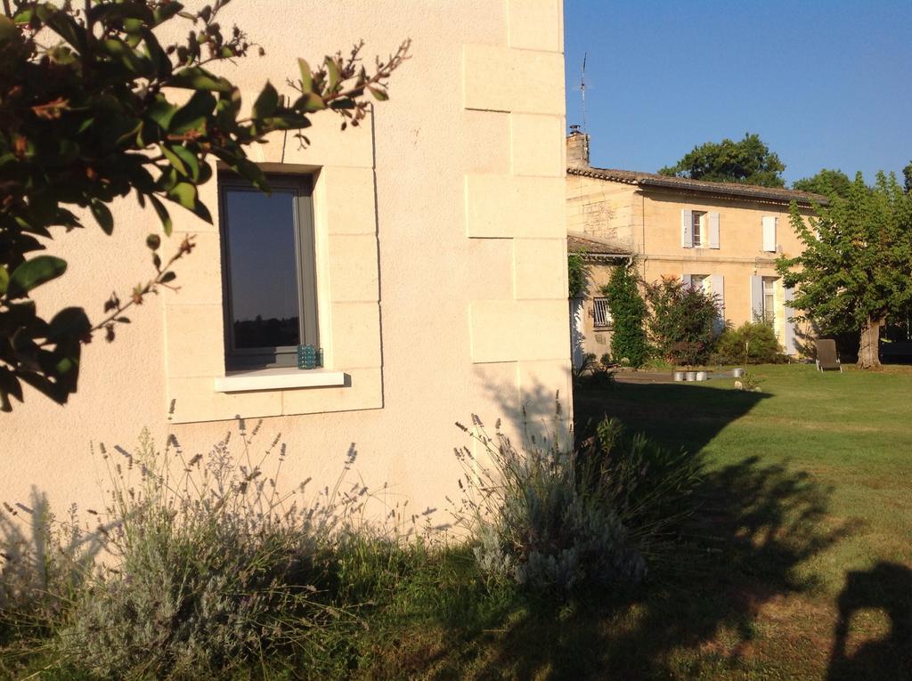 ホテルChateau Nardou Saint-Sulpice-et-Cameyrac エクステリア 写真