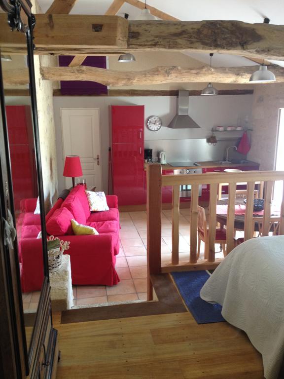 ホテルChateau Nardou Saint-Sulpice-et-Cameyrac 部屋 写真