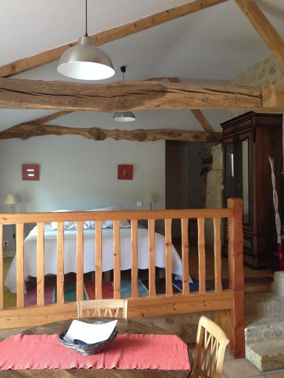 ホテルChateau Nardou Saint-Sulpice-et-Cameyrac 部屋 写真