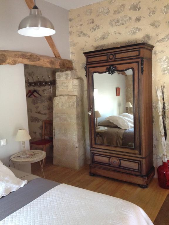 ホテルChateau Nardou Saint-Sulpice-et-Cameyrac 部屋 写真