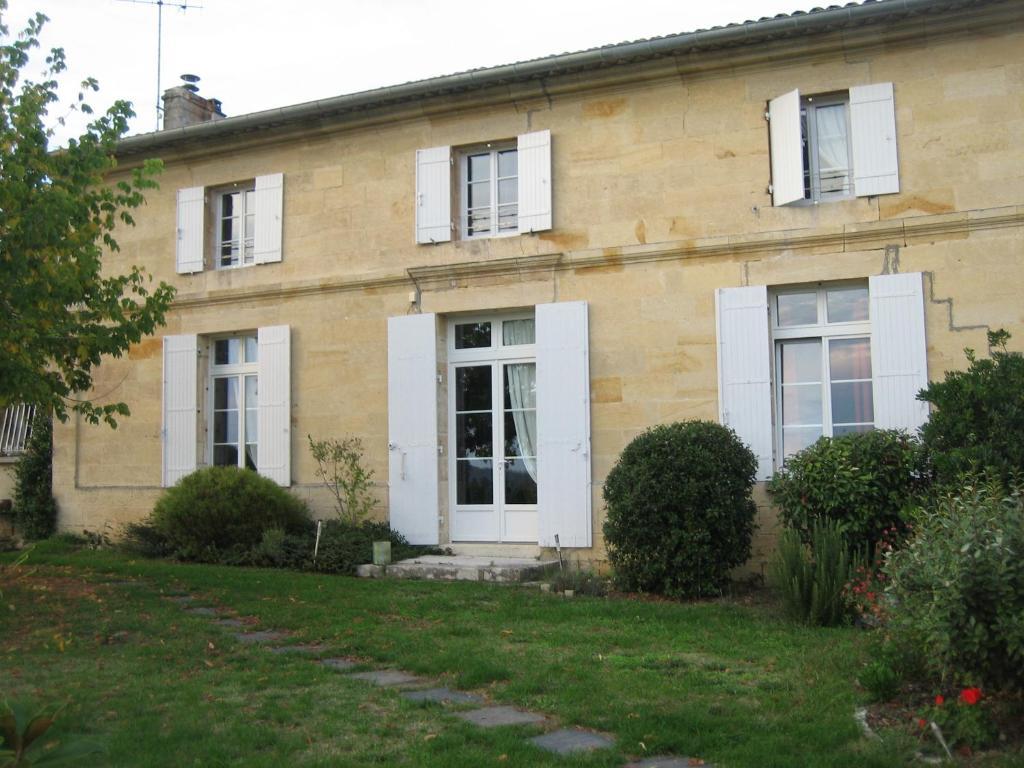 ホテルChateau Nardou Saint-Sulpice-et-Cameyrac エクステリア 写真