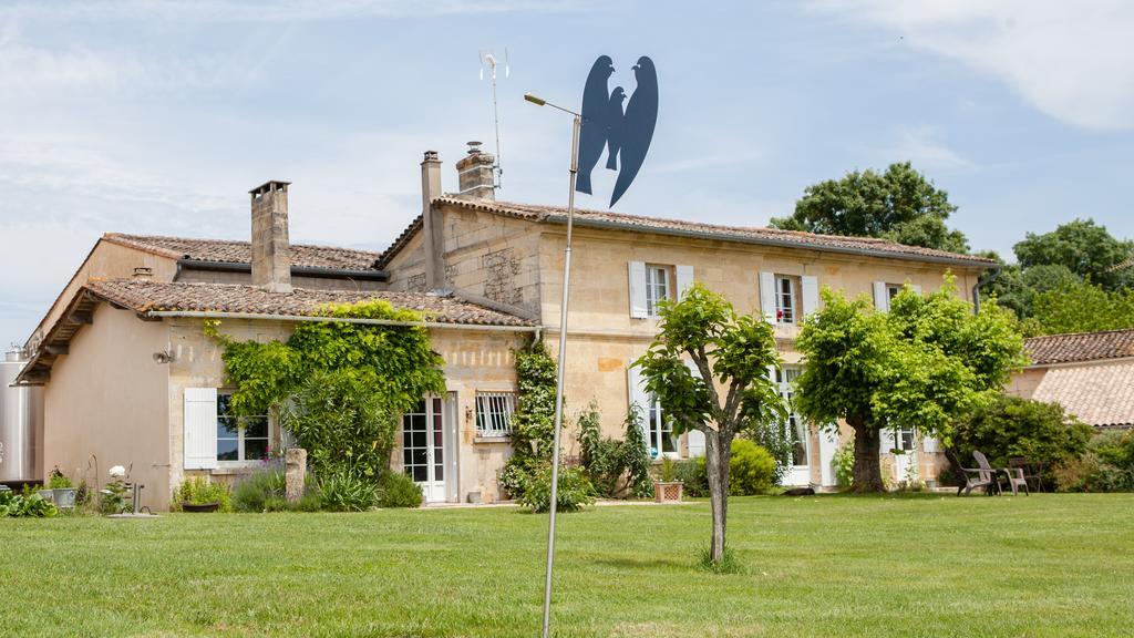 ホテルChateau Nardou Saint-Sulpice-et-Cameyrac エクステリア 写真