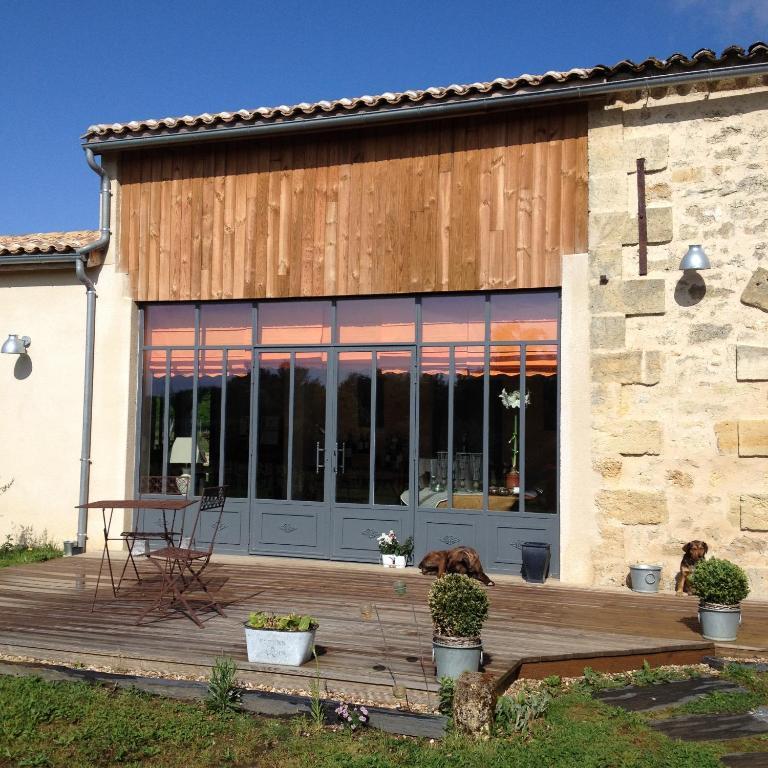 ホテルChateau Nardou Saint-Sulpice-et-Cameyrac 部屋 写真